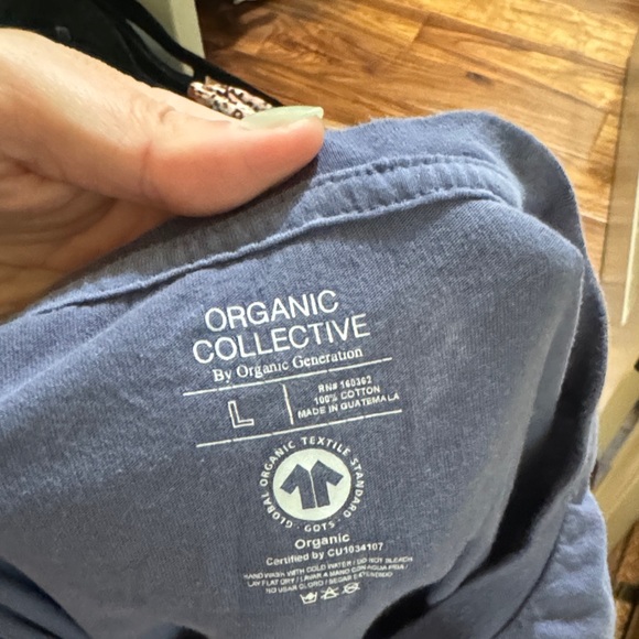 Beverly Hills California Women’s Blue T-Shirt - Picture 2 of 2